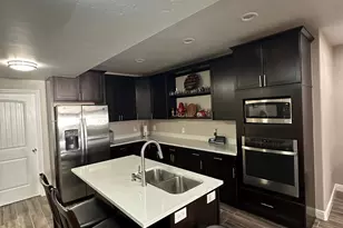 607 S Haylie Ln E, Tooele, UT 84074 - Photo 26