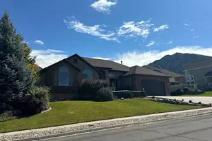 607 S Haylie Ln E, Tooele, UT 84074 - Photo 2