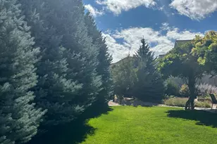 607 S Haylie Ln E, Tooele, UT 84074 - Photo 36