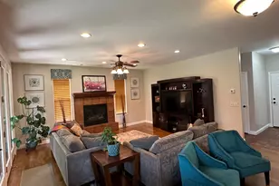 607 S Haylie Ln E, Tooele, UT 84074 - Photo 12