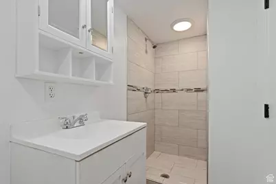 186 E 2100 N, Provo, UT 84604 - Photo 20