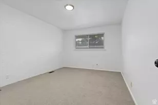 186 E 2100 N, Provo, UT 84604 - Photo 18