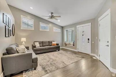 8368 S Oak Gate Dr, West Jordan, UT 84081 - Photo 4