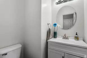 10454 S Sand Dollar Dr, Sandy, UT 84094 - Photo 16