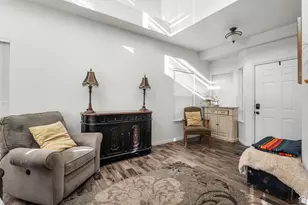 10454 S Sand Dollar Dr, Sandy, UT 84094 - Photo 8