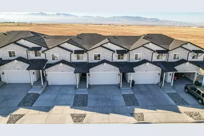 1177 N 680 W #3, Tooele, UT 84074 - Photo 2