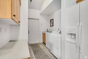 6280 S Laura Jo Ln, Taylorsville, UT 84129 - Photo 20