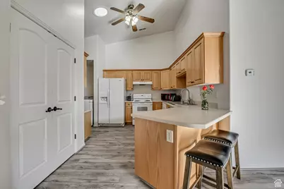 6280 S Laura Jo Ln, Taylorsville, UT 84129 - Photo 10