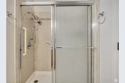 6280 S Laura Jo Ln, Taylorsville, UT 84129 - Photo 16