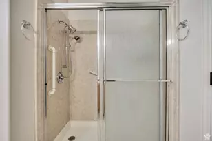 6280 S Laura Jo Ln, Taylorsville, UT 84129 - Photo 16