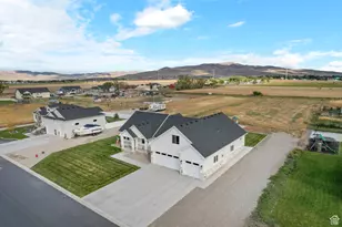 6690 W 10125 N, Tremonton, UT 84337 - Photo 28