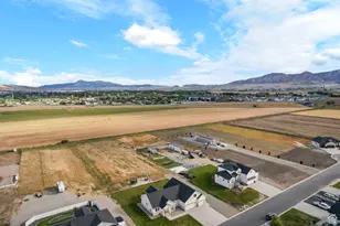 6690 W 10125 N, Tremonton, UT 84337 - Photo 30