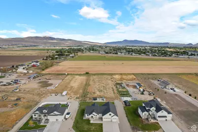 6690 W 10125 N, Tremonton, UT 84337 - Photo 34