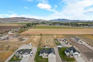 6690 W 10125 N, Tremonton, UT 84337 - Photo 34