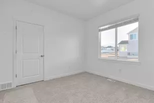 741 W Cherry St, Grantsville, UT 84029 - Photo 14