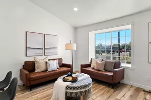 1060 N 150 W, Layton, UT 84041 - Photo 4