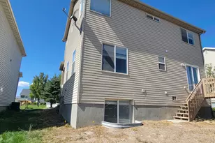 7724 N Silver Ranch Rd, Eagle Mountain, UT 84005 - Photo 12