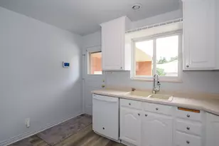 7471 S Spruce St, Midvale, UT 84047 - Photo 18