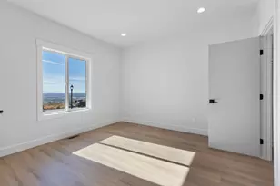 710 E Mountain Road N, North Ogden, UT 84414 - Photo 16