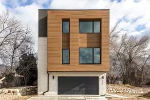 4455 S Holladay Park Ln E, Holladay, UT 84124 - Photo 4