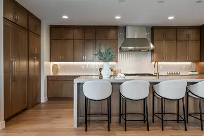 4455 S Holladay Park Ln E, Holladay, UT 84124 - Photo 8