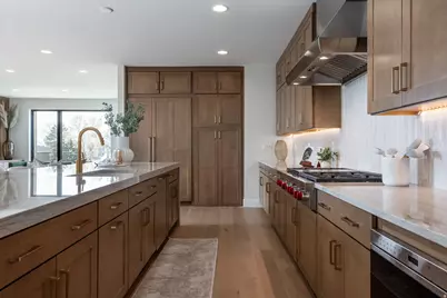 4455 S Holladay Park Ln E, Holladay, UT 84124 - Photo 12