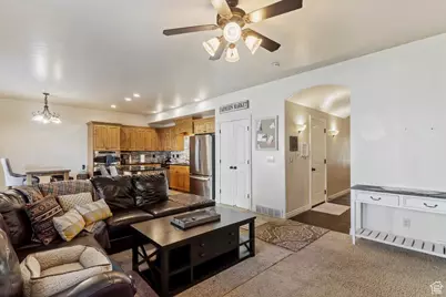 7218 S Viansa Ct, Midvale, UT 84047 - Photo 4