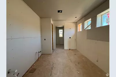 464 E 800 S, Lehi, UT 84043 - Photo 12