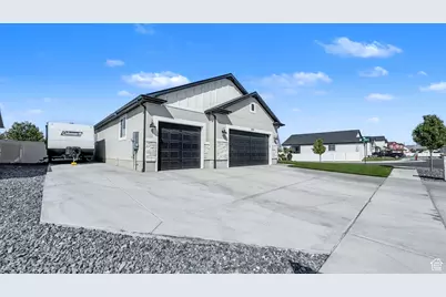 3881 N Chapman Dr, Eagle Mountain, UT 84005 - Photo 4