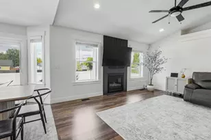 3881 N Chapman Dr, Eagle Mountain, UT 84005 - Photo 10