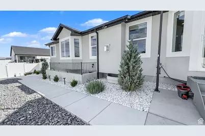 3881 N Chapman Dr, Eagle Mountain, UT 84005 - Photo 44