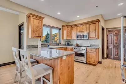 1945 E Seven Oaks Ln, Draper, UT 84020 - Photo 16