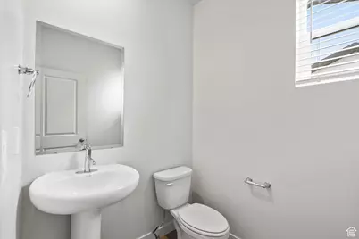 374 W 630 North St #10, Tooele, UT 84074 - Photo 10