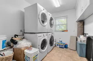 19 N Lone Peak Dr, Alpine, UT 84004 - Photo 18