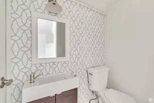 24 Quiet Meadow Ln, Mapleton, UT 84664 - Photo 32