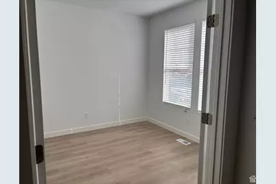 10078 N Loblobby Ln, Highland, UT 84003 - Photo 2