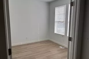 10078 N Loblobby Ln, Highland, UT 84003 - Photo 2