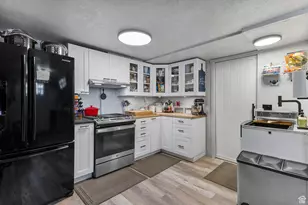 354 S 100 W, Tooele, UT 84074 - Photo 8