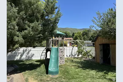 890 E Brookshire Dr, Kaysville, UT 84037 - Photo 22
