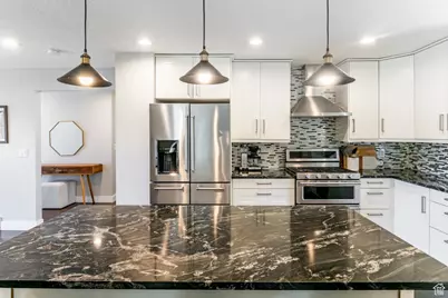 4559 S Kayland Cir, Holladay, UT 84117 - Photo 10