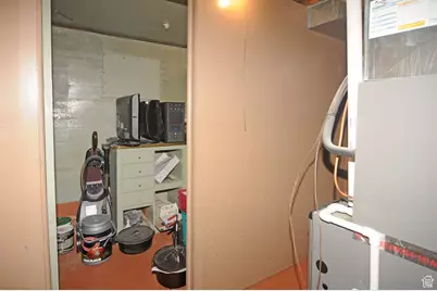 1107 Jefferson Ave, Ogden, UT 84404 - Photo 14