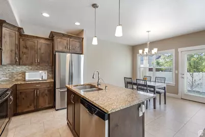 1607 W Beamon S, West Jordan, UT 84084 - Photo 2