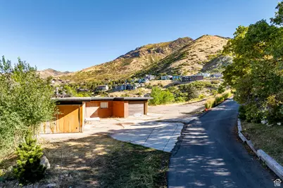 3821 S Parkview Dr, Salt Lake City, UT 84124 - Photo 10