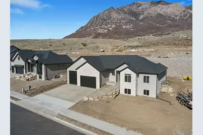 638 E Mountain Road N, North Ogden, UT 84414 - Photo 2