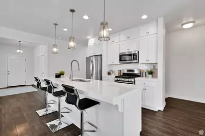 2056 W Phillips St N, Kaysville, UT 84037 - Photo 16