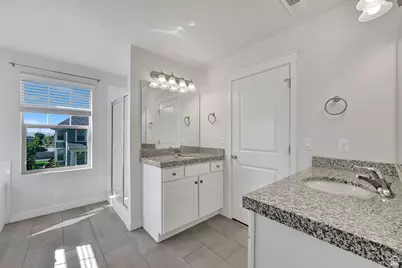 2056 W Phillips St N, Kaysville, UT 84037 - Photo 24