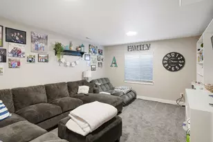 167 E Lake View Dr, Vineyard, UT 84059 - Photo 18