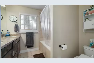 167 E Lakeview Dr, Vineyard, UT 84059 - Photo 32