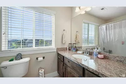 167 E Lakeview Dr, Vineyard, UT 84059 - Photo 26