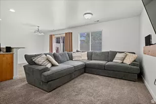 2048 N Evans Cove Loop, Layton, UT 84041 - Photo 8